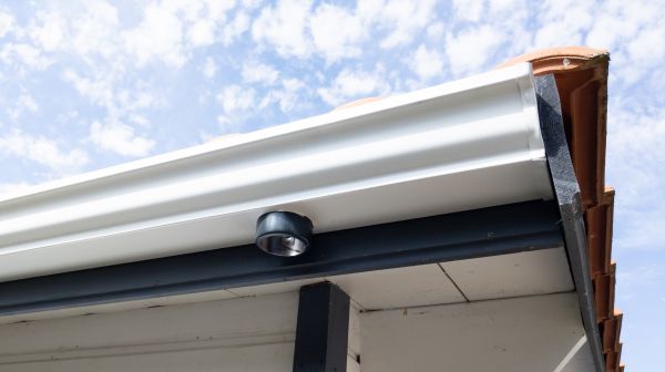 Seamless Gutters Installation in Lubbock