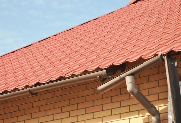 Loose Gutter Repair in Lubbock